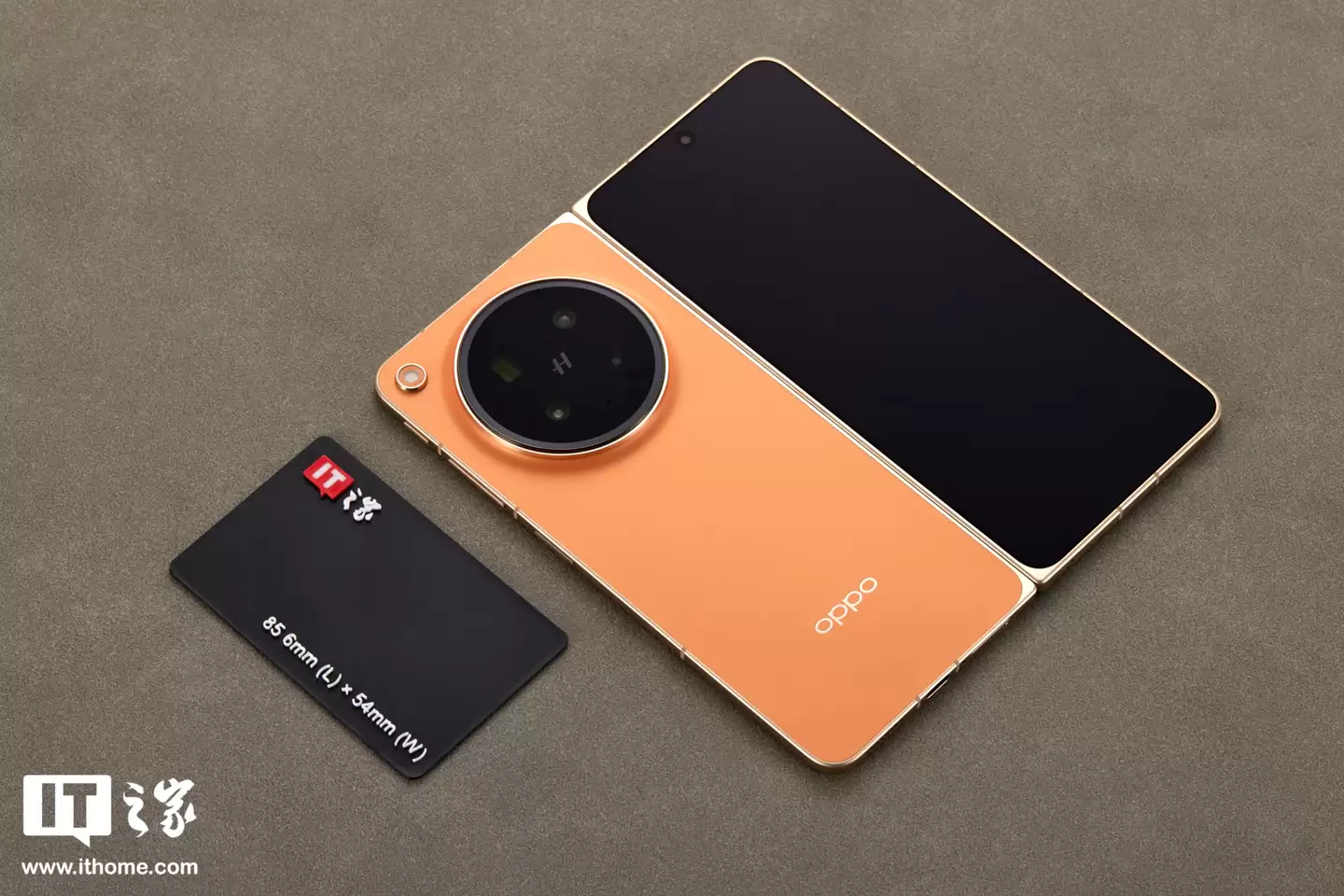 OPPO Find N6 图赏：号称“全球最平整折叠手机”，无感折痕，久用平整