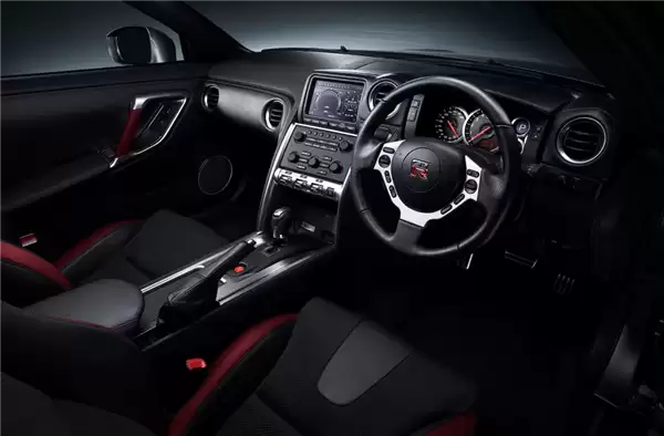 战神归来！日产官宣2030年前推出GT-R R36：放弃纯电保留V6