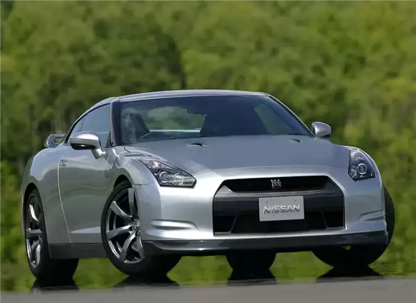 战神归来！日产官宣2030年前推出GT-R R36：放弃纯电保留V6