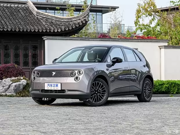 萤火虫新款2026年4月7日上市：120kW电机+420km续航+92L前备厢