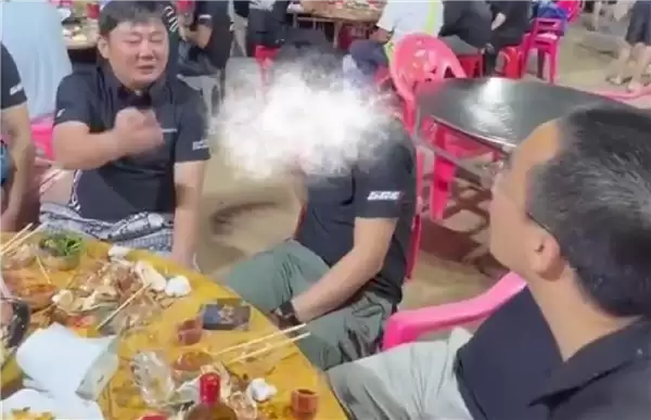 应届大学生现场求职张雪:40秒直接敲定入职!