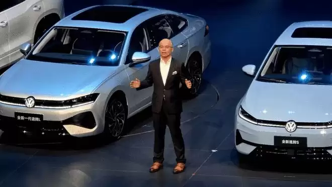 一汽-大众汽车有限公司(商务)副总经理 一汽大众销售有限责任公司党委书记、总经理