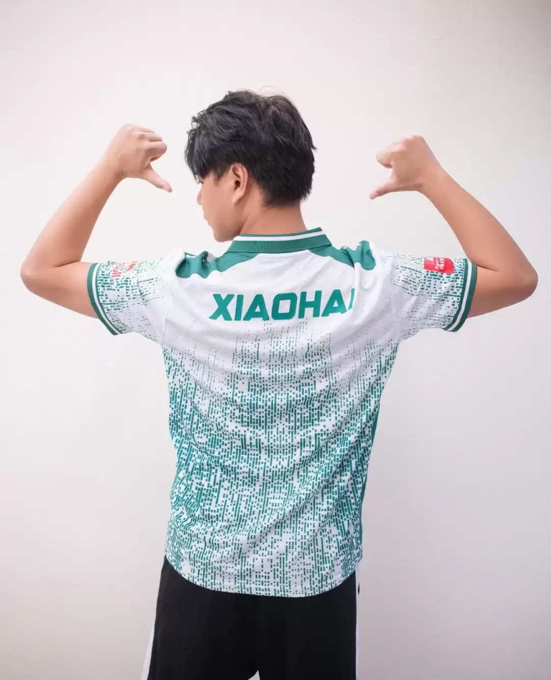 ‘小孩’曾卓君加盟沙特Falcons战队!与宿敌DCQ同队引热议,EWC冠军再掀风云 “小孩”曾卓君加盟沙特Falcons战队!与宿敌DCQ同队引热议,EWC冠军再掀风云"