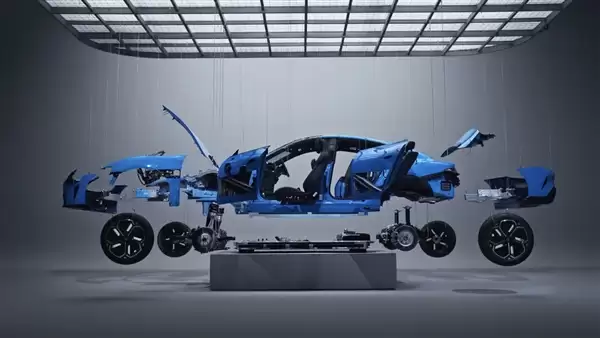 小米汽车：新一代SU7拆车直播拆的是量产车 后续组装完成仅用作内部测试