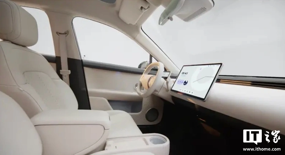 蔚来旗下焕新版 firefly 萤火虫焕新升级款纯电小车上市,整车购买售价 11.98 万元起