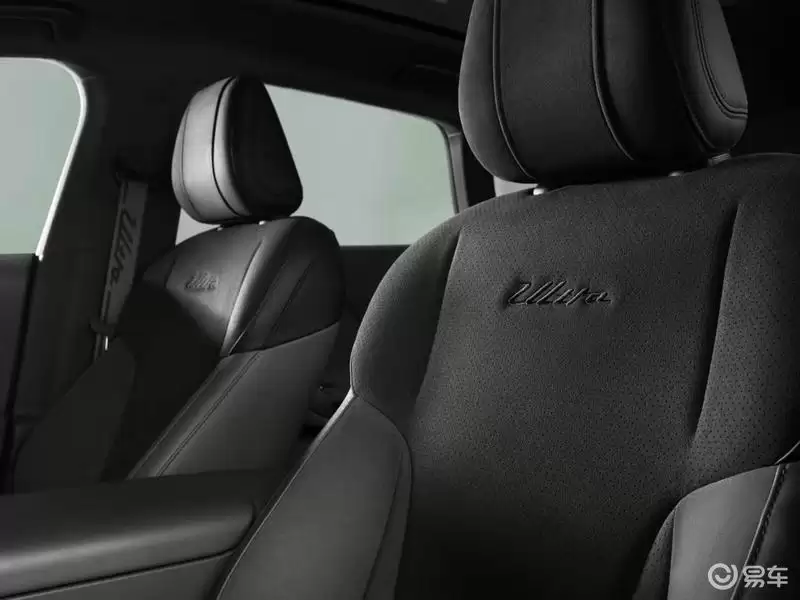 零跑Lafa5 Ultra正式亮相，专属运动套件，将于4月上市