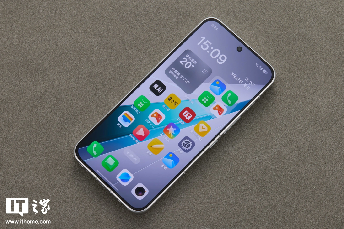 当机能风遇上轻薄手感：OPPO K15 Pro「赛博光翼」开箱图赏