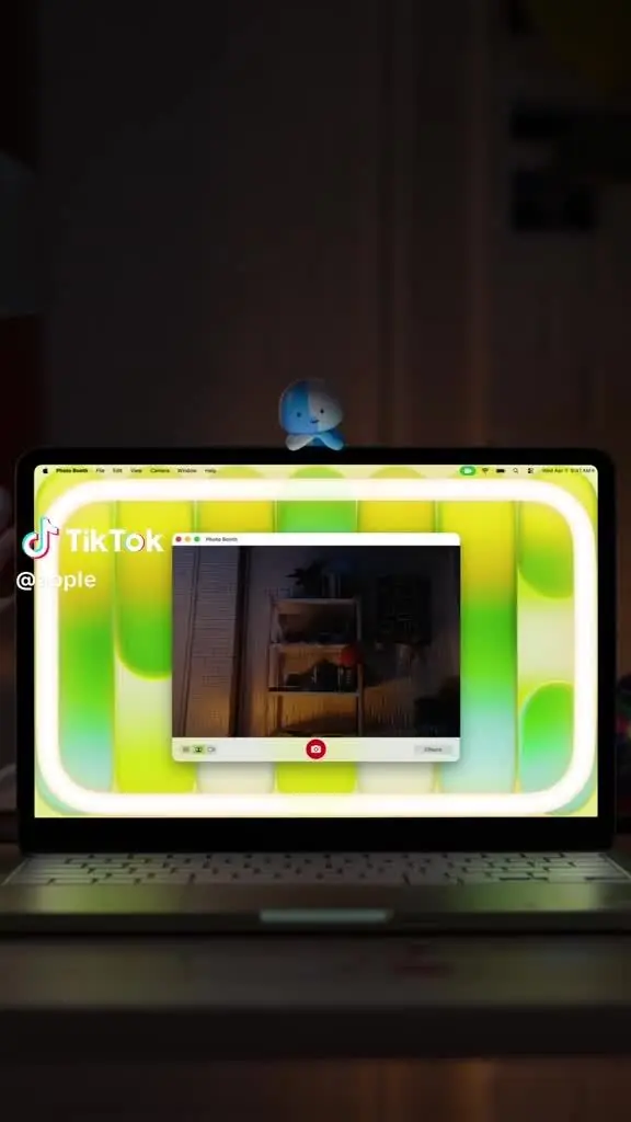 苹果连出 5 支 MacBook Neo 魔性短片,“小访达”成 TikTok 新晋顶流