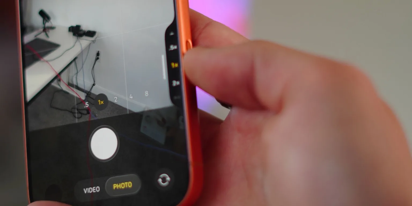 消息称苹果 iPhone 18 Pro / Max 简化相机按键：移除电容触控，保留压感