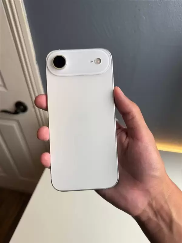 苹果影响力有多大?iPhone 17 Air一出:安卓阵营立马跟进