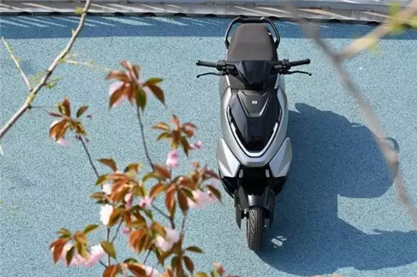 摩托车企业跨界造电瓶车：春风动力极核为何成为电瓶车靠谱新选择？