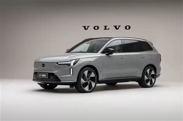 53.99万起 新款沃尔沃EX90预售:升级全铝底盘、800V高压平台