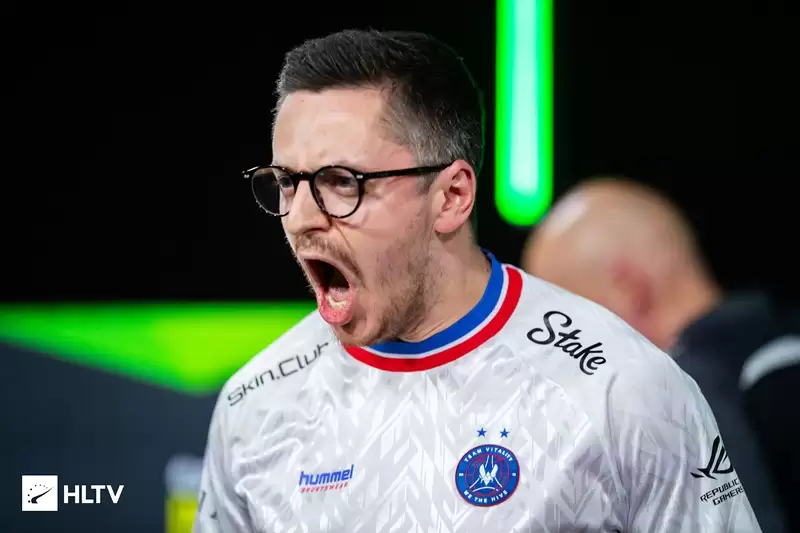 apEX专访：24岁前开启职业路？现在女友比ZywOo重要 