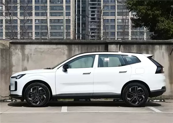降幅超16万！沃尔沃XC70 99周年感恩版上市:24.99万元