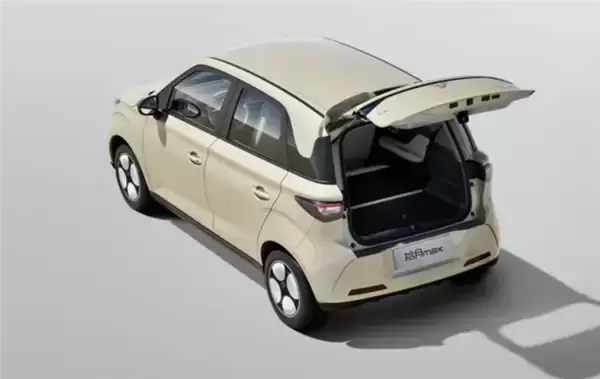 入门即高配！凯翼拾月max开启预售：权益价4.59万起