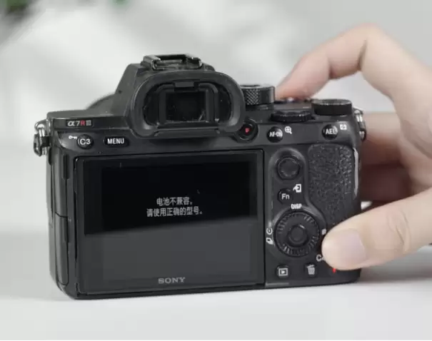 斯丹德发布高性能影像供电系统——龙鳞Pro系列 斯丹德发布高性能影像供电系统——龙鳞Pro系列