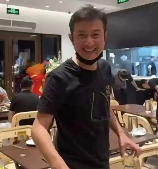 我顺极了!文章回应开面馆:纯属是为了自己有一口吃的