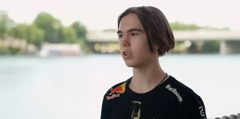 donk自曝上海Major后已成Top1！步枪手称霸秘诀：比狙击更随心所欲