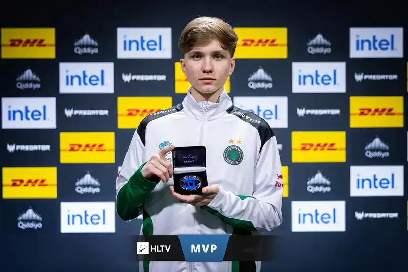 m0NESY狂揽EPL S22 MVP！1.96 rating炸裂表现创纪录，Falcons天才少年斩获生涯第五座MVP