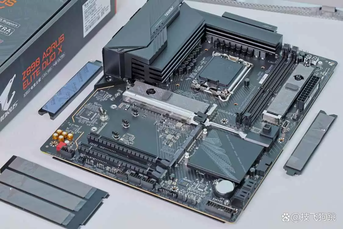 酷睿270K Plus+技嘉Z890小雕DUO X+5080HOF组装机性能测评