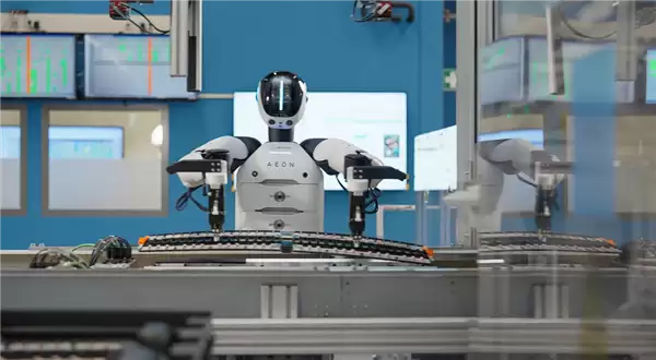 每天能干10小时 机器人将进入宝马德国工厂打工