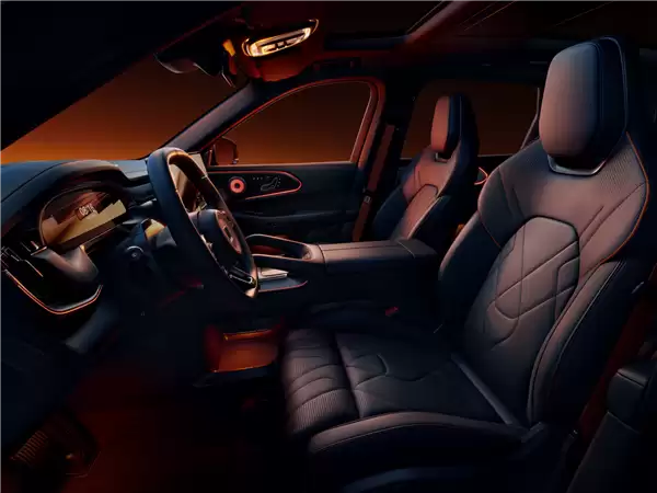 32.98万起 极氪8X上市：吉利系“宝马X5”杀到！