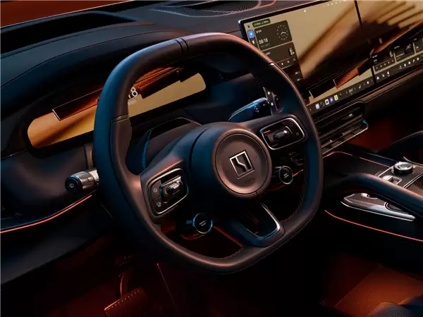 32.98万起 极氪8X上市：吉利系“宝马X5”杀到！