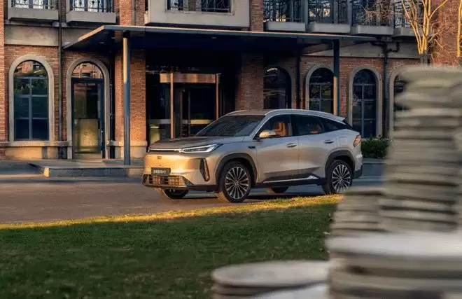 操控给力综合续航1730km 吉利银河M7预售13.98万起