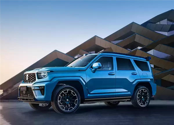 国产最大排量插混 3.0T V6发动机上车！新款坦克700 Hi4上市：42.8万起