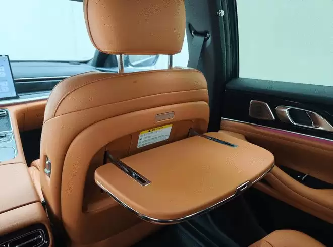 油耗2L级零百加速5.4s带四驱 吉利星耀7预售11.28万起