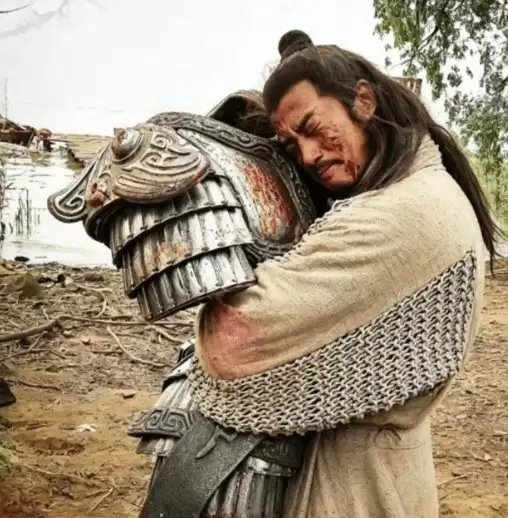 51岁何润东翻红涨粉近200万！狂揽国民级商务合作