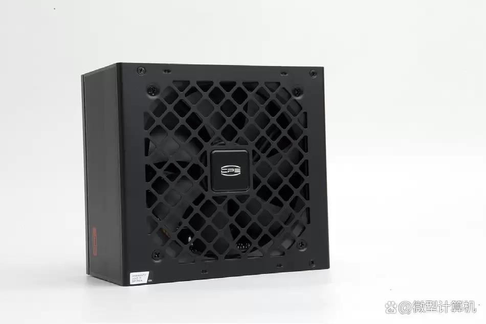 仅0.7元每瓦+599元售价! 超频三战锤KN850 ATX 3.1电源全面测评