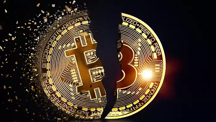 购买比特币后价格跌了要怎么办？要不要卖掉还是继续持有？ - php中文网