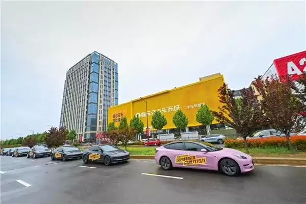 助力郑州二手车产业发展，懂车帝“千台超级大店”投入运营