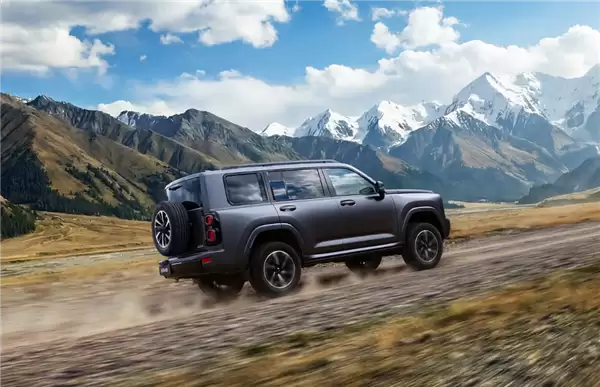 车身升高、中控屏加大！二代哈弗H9 2026款上市：17.49万起