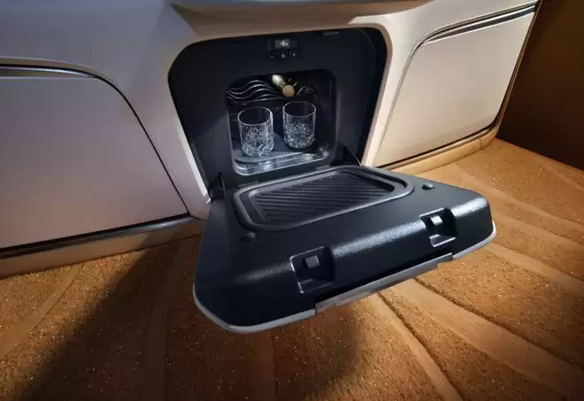 配32寸升降屏 新款别克世纪CENTURY上市53.99万起