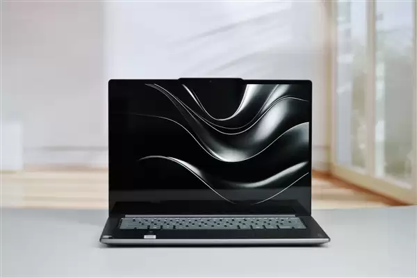 3K OLED+120Hz！联想YOGA Pro 14 Aura AI元启版图赏