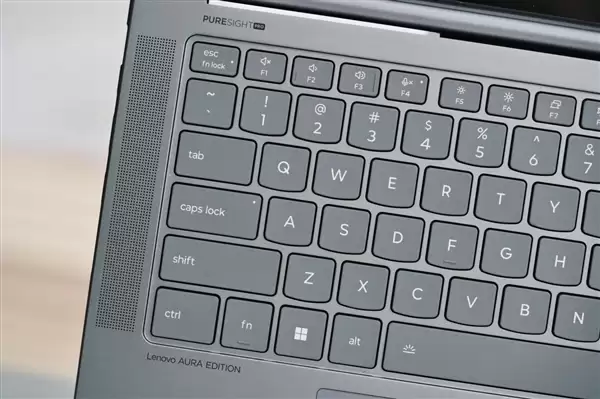 3K OLED+120Hz！联想YOGA Pro 14 Aura AI元启版图赏