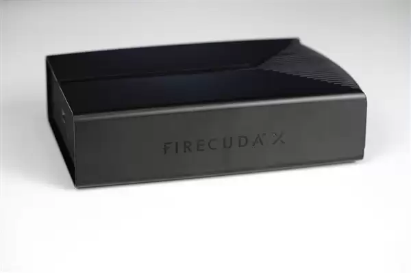 靠谱海量游戏库！希捷FireCuda X Vault 20TB外置硬盘图赏