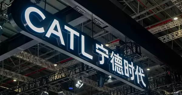 卖车不如卖电池挣钱！十家头部车企累计利润竟不如宁德时代一家