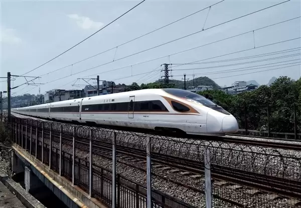 京沪高铁宣布涨价：最高上浮20%