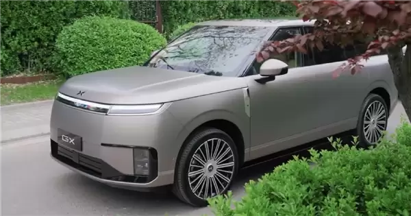 小鹏旗舰SUV GX即将上市！何小鹏邀周鸿祎、姚劲波等好友品鉴