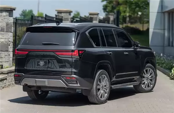 黑武士再升级！雷克萨斯LX700防弹版官图发布：能防两颗手榴弹