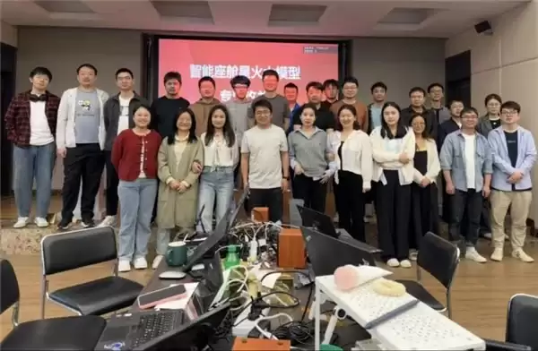 利用 AI 他 22 天再造了工作流程
