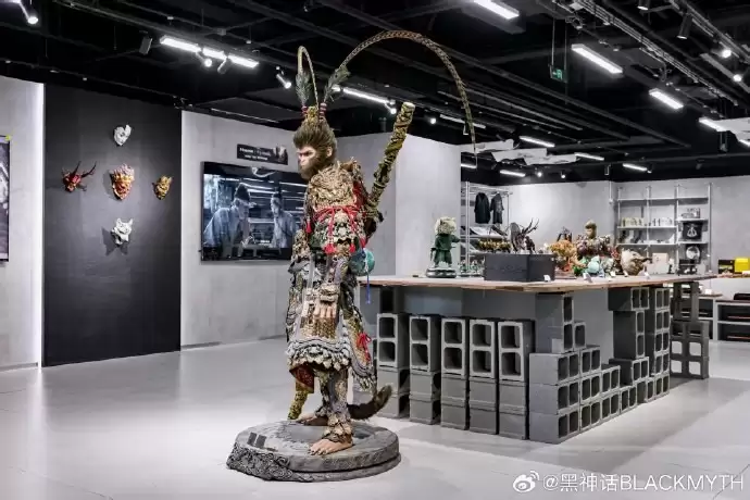 《黑神话》五一开启快闪活动 1:1天命人雕像太帅了！