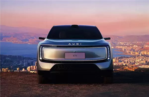 全系标配900V高压超充平台 上汽奥迪E7X预售：28.98万起