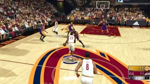 NBA2K17运球过人四种技巧分享1