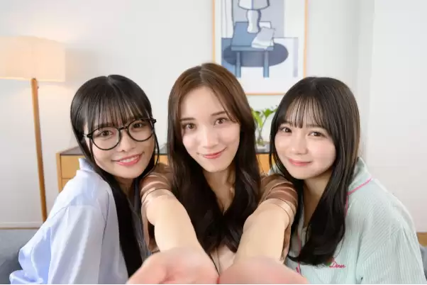 真人互动恋爱模拟游戏《Ham-Koi 转生为仓鼠的我与三姐妹的甜蜜生活》2026年7月Steam发售