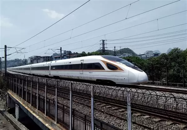 创历史新高!5月1日全国铁路发送旅客2484.4万人次