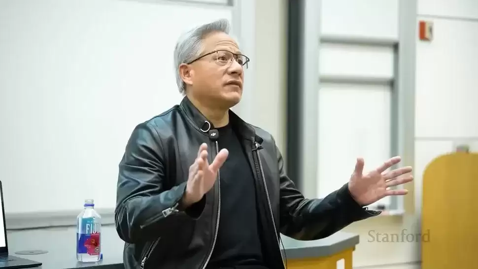 英伟达CEO黄仁勋痛斥将GPU比作核武器，并反对AI芯片出口管制